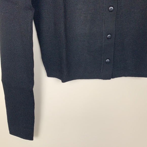 Billie the Label Sheryl Scoop Neck Cardigan - Picture 4 of 7